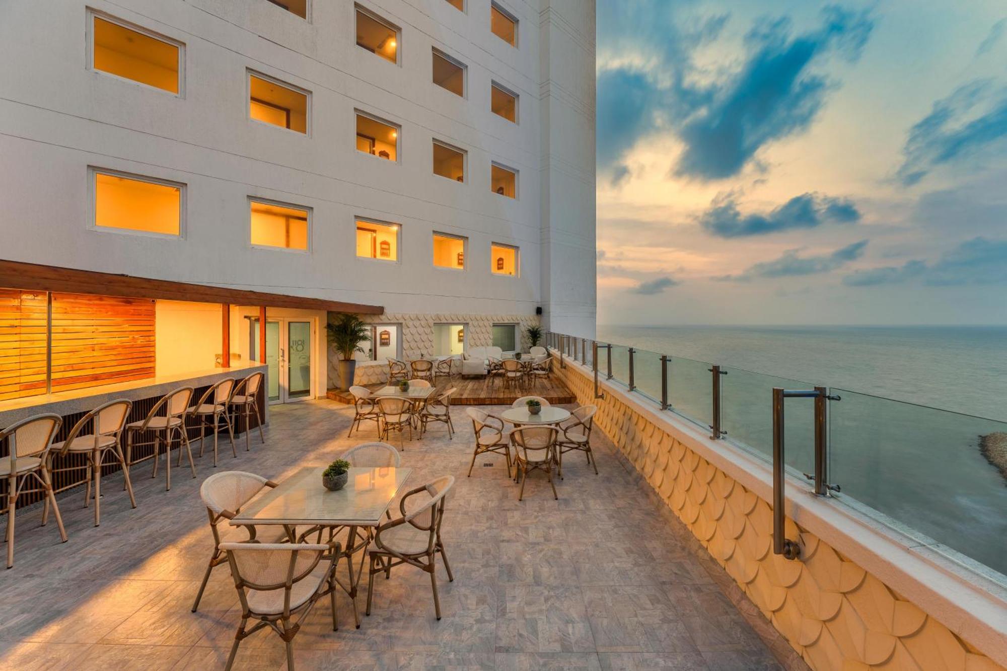 ホテル アルミランテ カルタヘナ Cartagena エクステリア 写真 The 19th floor Sky Bar
