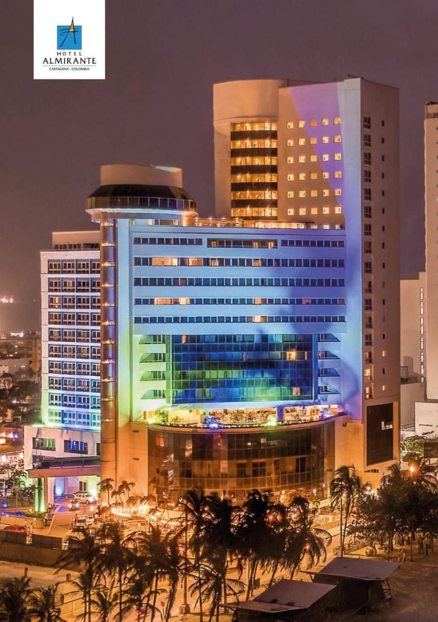 ホテル アルミランテ カルタヘナ Cartagena エクステリア 写真 The hotel at night