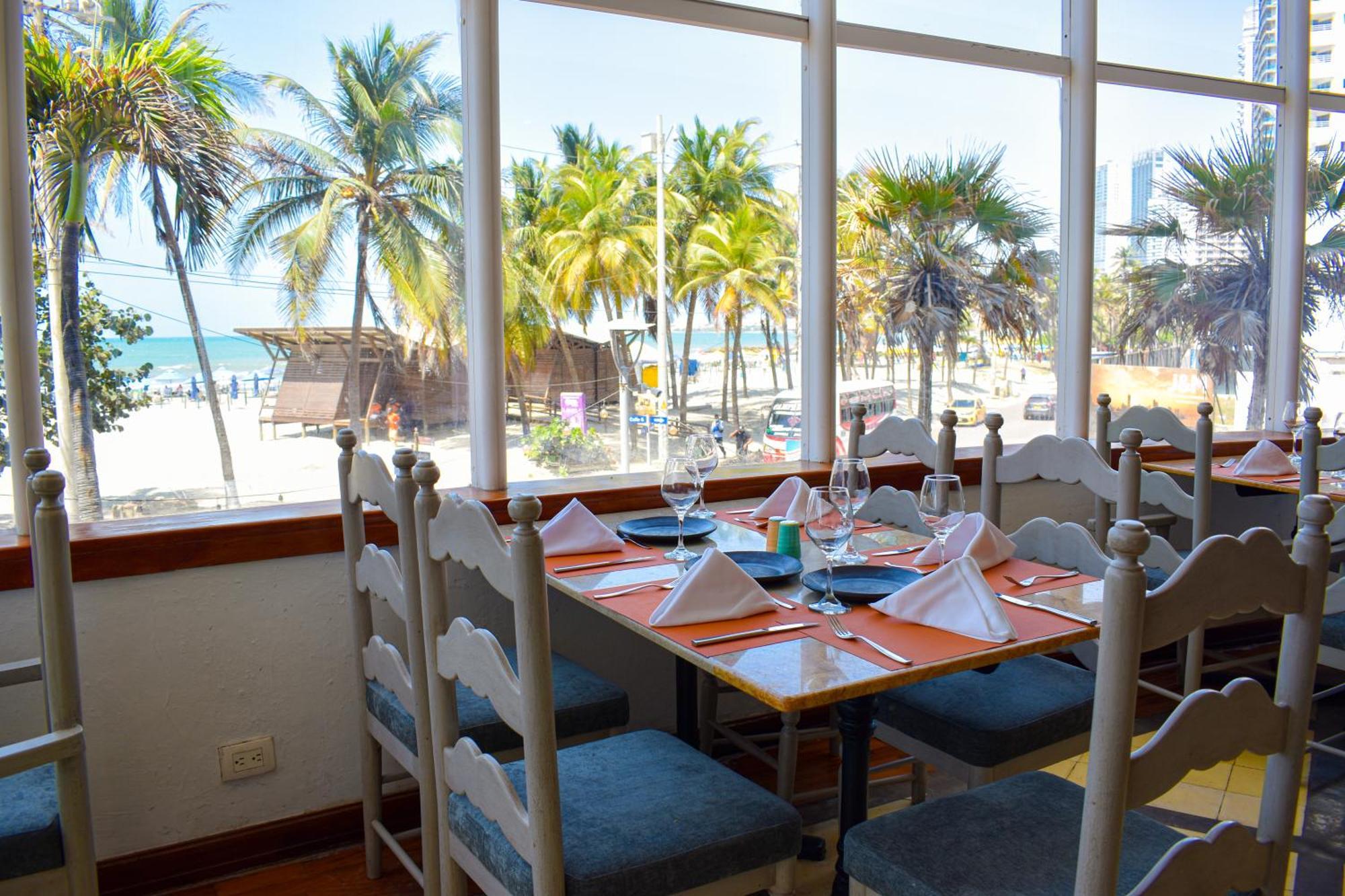 ホテル アルミランテ カルタヘナ Cartagena エクステリア 写真 Restaurant in the hotel